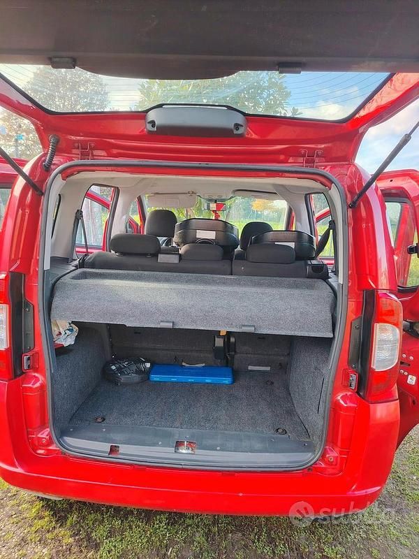 Usata Fiat Qubo Trekking 75 CV (55 kW) 2010 Rosso Monovolume