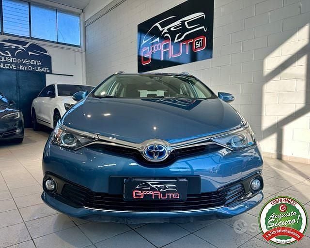Usata Toyota Auris Touring Sports Business Edition 99 CV (72 kW) 2019 Blu Station wagon