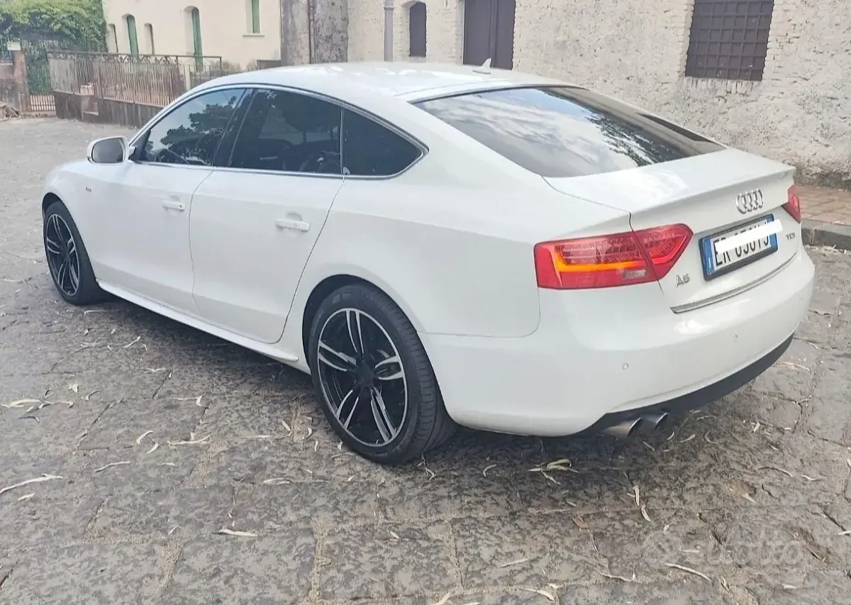 Usata Audi A5 177 CV (130 kW) 2013 Bianco Coupé