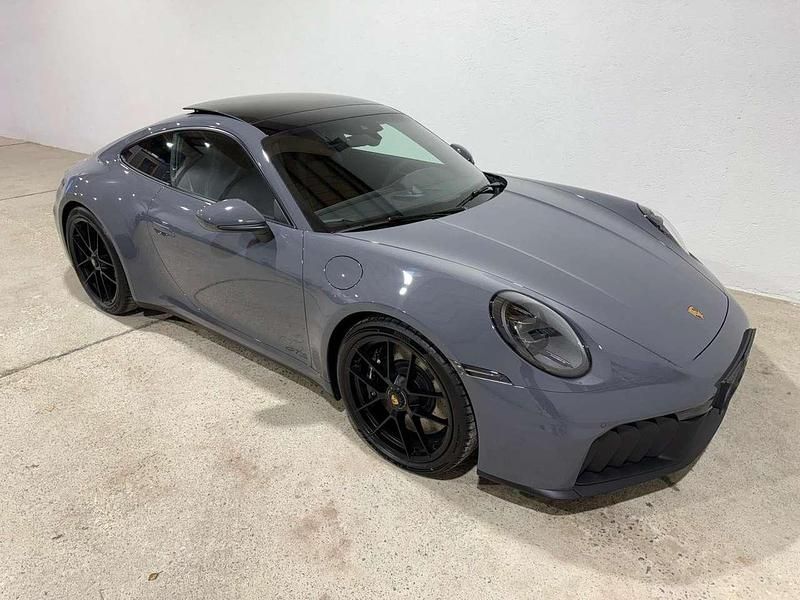 Usata Porsche 992 Sport 541 CV (397 kW) 2024 Nero Coupé