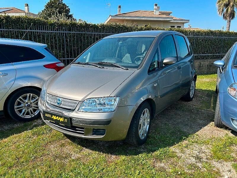 Usata Fiat Idea 70 CV (51 kW) 2007 Monovolume