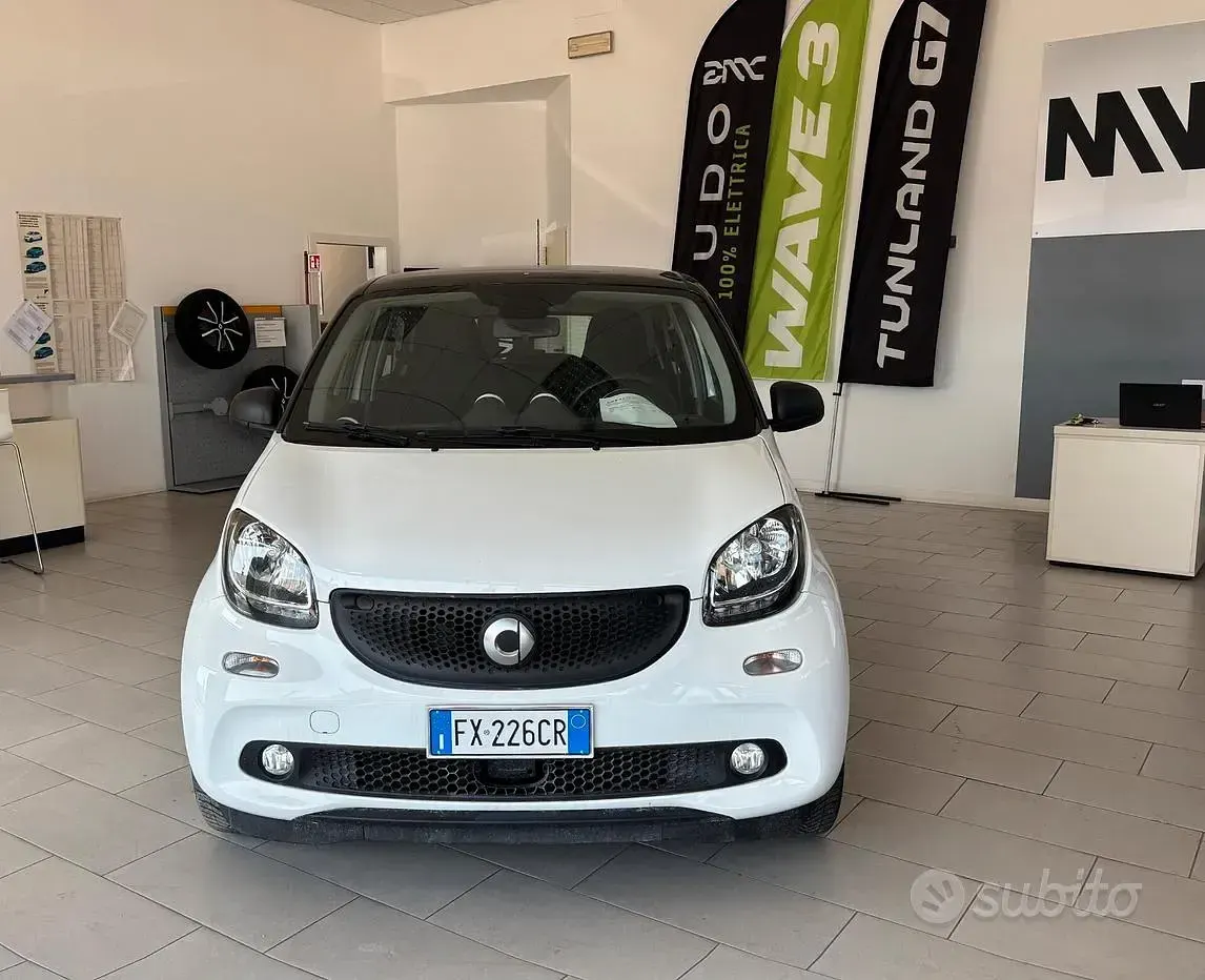 Usata Smart ForFour Passion 71 CV (52 kW) 2019 Bianco Utilitaria
