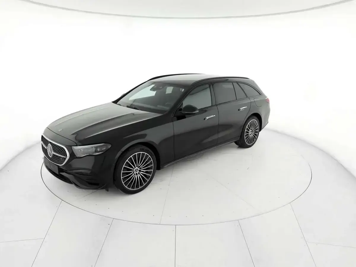 Nuova Mercedes E300 Advanced Plus 313 CV (230 kW) 2026 Nero ossidiana  metallizzata Station wagon
