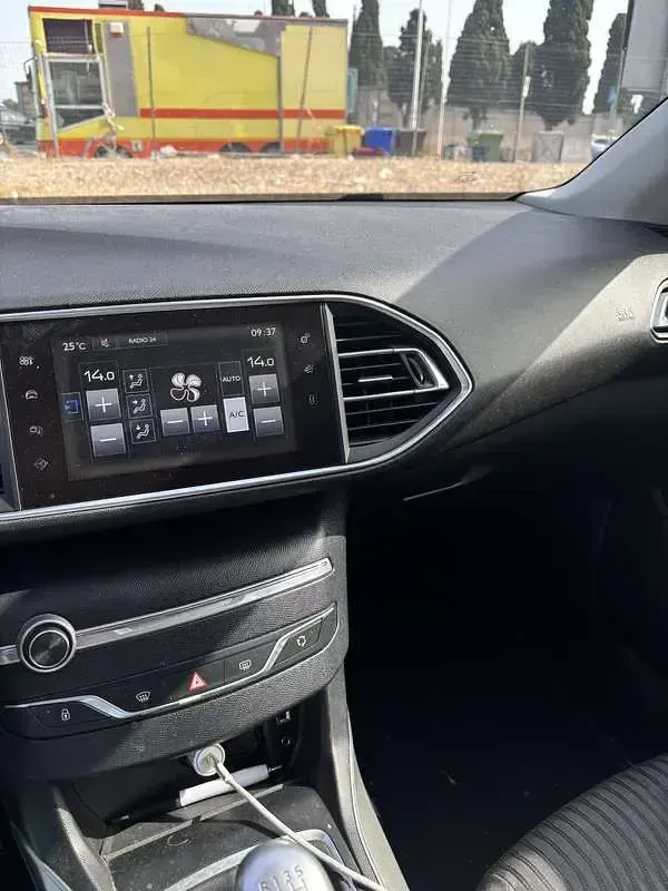 Usata Peugeot 308 SW Allure 150 CV (110 kW) 2016 Station wagon