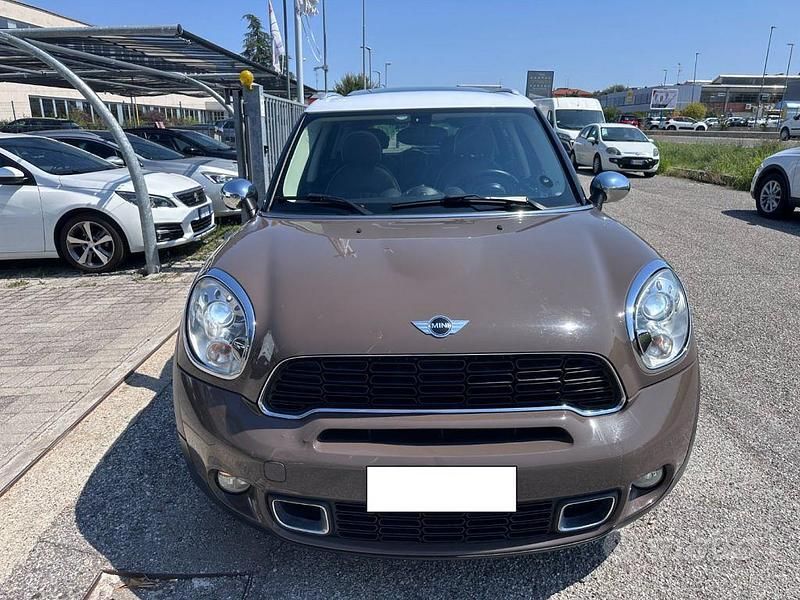 Usata Mini Cooper S Countryman 184 CV (135 kW) 2012 Marrone SUV