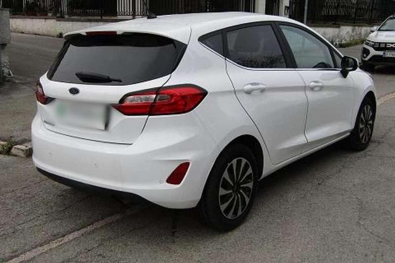 Usata Ford Fiesta Titanium 75 CV (55 kW) 2023 Bianco Utilitaria