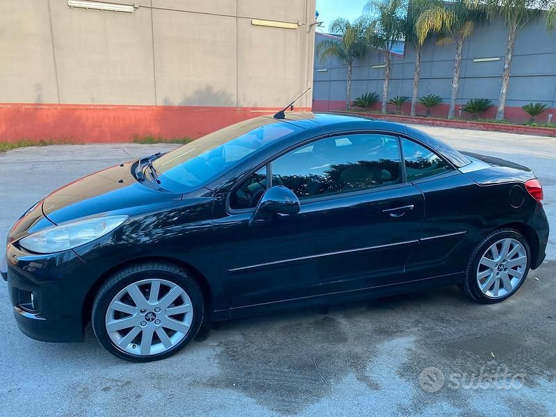 Nero Usata 2011 Peugeot 207 CC Cabrio | 4000 € (Cara) - Immagine 1/4