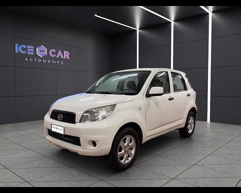 Usata Daihatsu Terios 102 CV (75 kW) 2012 Bianco SUV