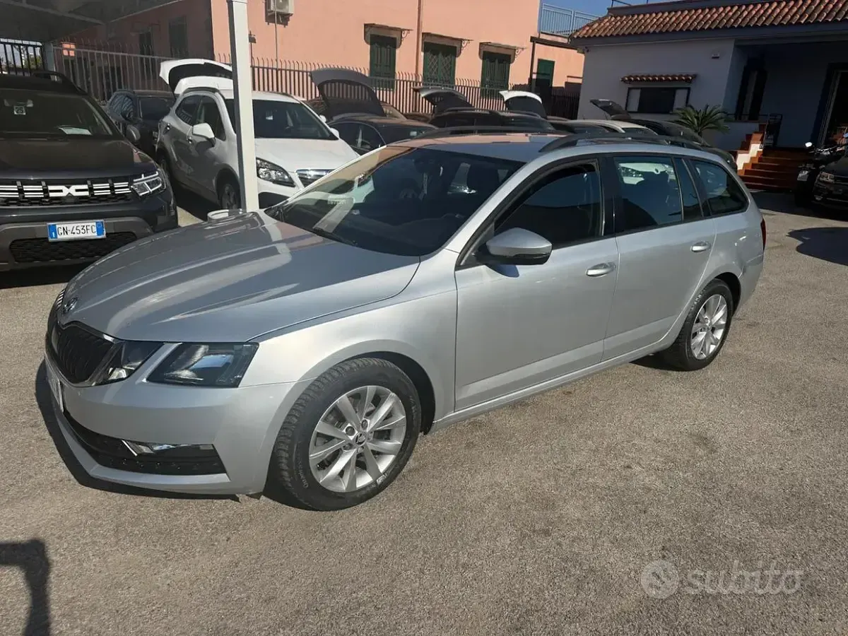 Usata Skoda Octavia 116 CV (85 kW) 2018 Grigio Station wagon
