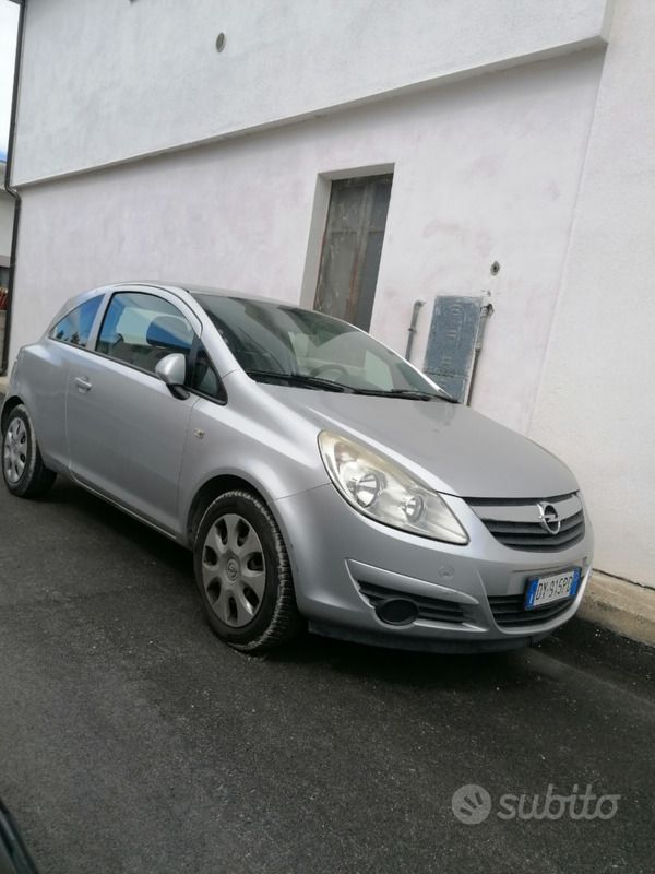 Usata Opel Corsa 54 CV (39 kW) 2009 Grigio Utilitaria