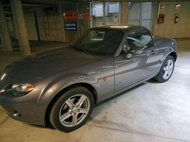 Usata Mazda MX5 126 CV (92 kW) 2007 Grigio Cabrio