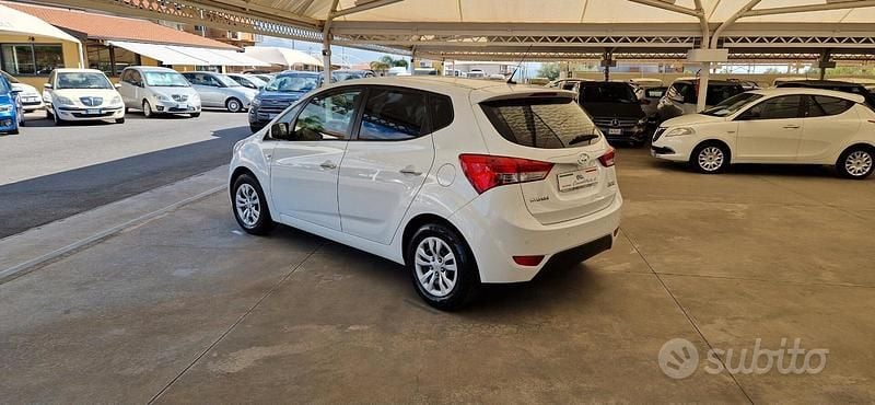 Usata Hyundai ix20 Xpossible 90 CV (66 kW) 2016 Bianco Utilitaria