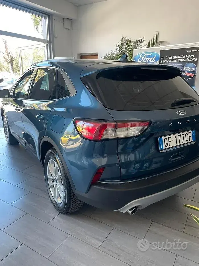 Usata Ford Kuga 120 CV (88 kW) 2021 Bluazzurro SUV