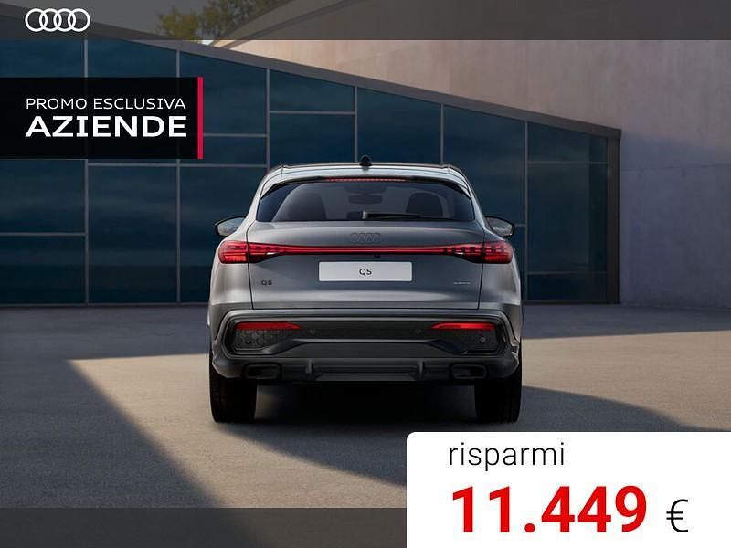 Nuova Audi Q5 Sportback S-Line 299 CV (219 kW) 2025 Grigio daytona perlato SUV