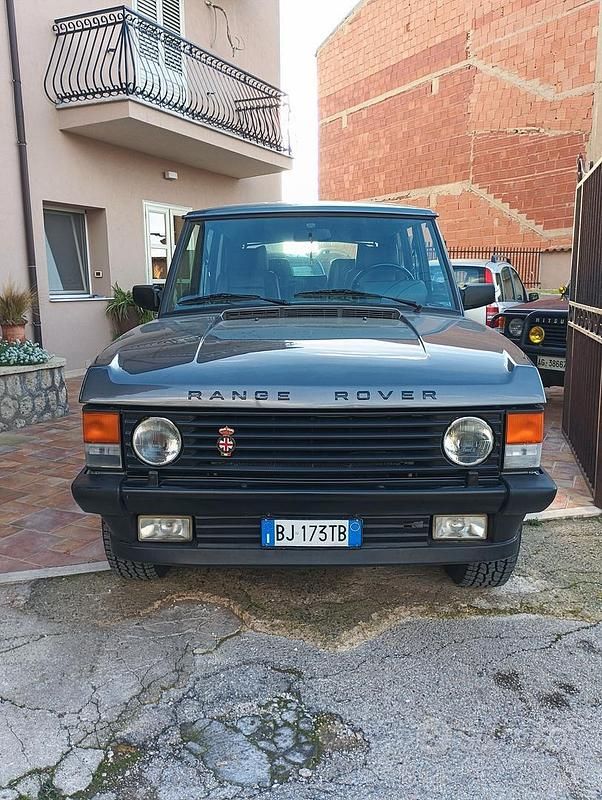 Usata Land Rover Range Rover Classic Vogue SE 173 CV (127 kW) 1991 Grigio Berlina