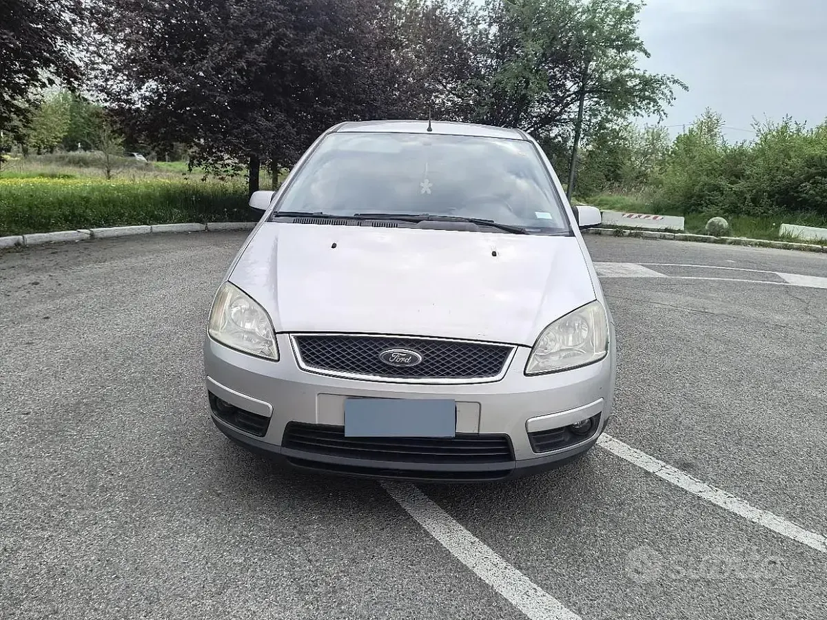 Begagnad Ford C-MAX Titanium 90 HK (66 kW) 2007 Grå Minibuss