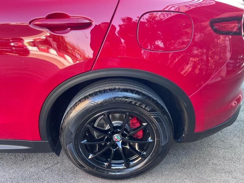 Usata Alfa Romeo Stelvio Tech Edition 160 CV (117 kW) 2019 Rosso SUV