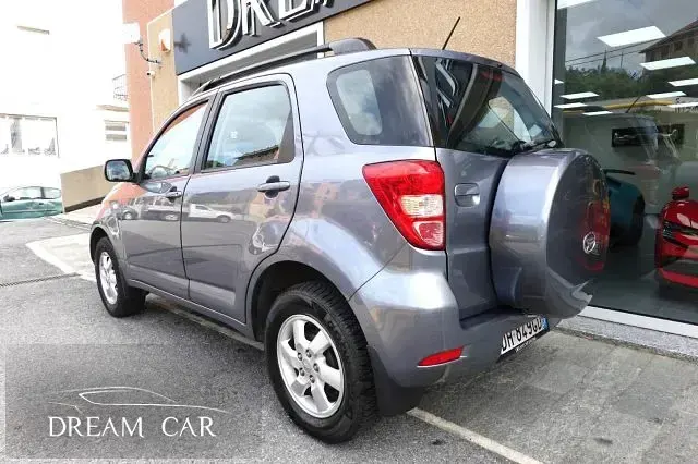 Usata Daihatsu Terios 86 CV (63 kW) 2009 Grigio metallizzato SUV