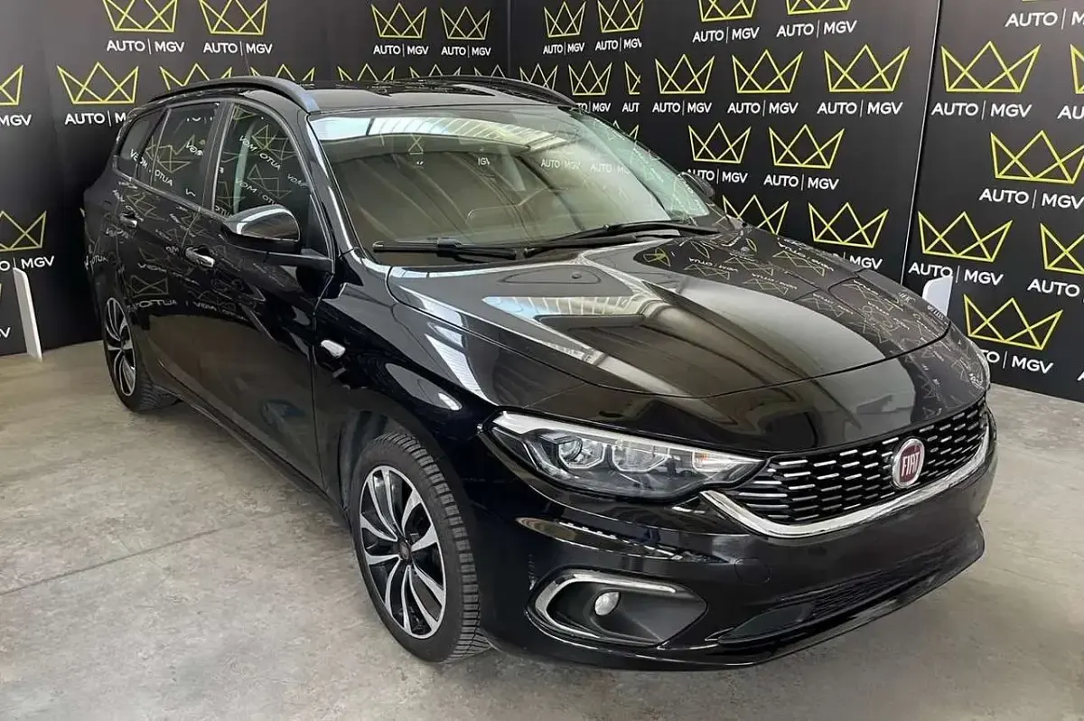 Usata Fiat Tipo Lounge 120 CV (88 kW) 2021 Nero Station wagon