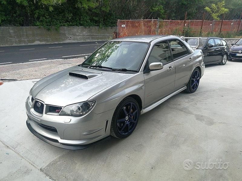 Usata Subaru Impreza 280 CV (205 kW) 2006 Grigio Berlina