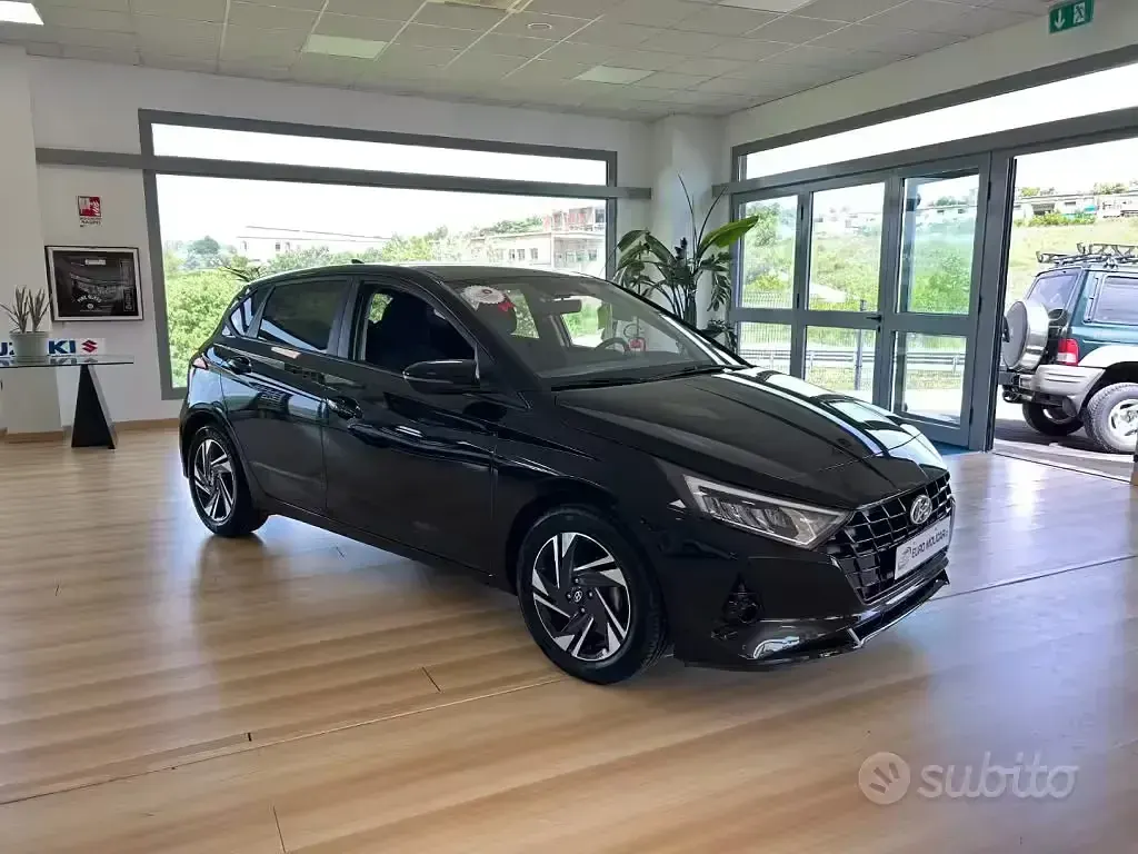 Usata Hyundai i20 84 CV (61 kW) 2023 Nero Utilitaria