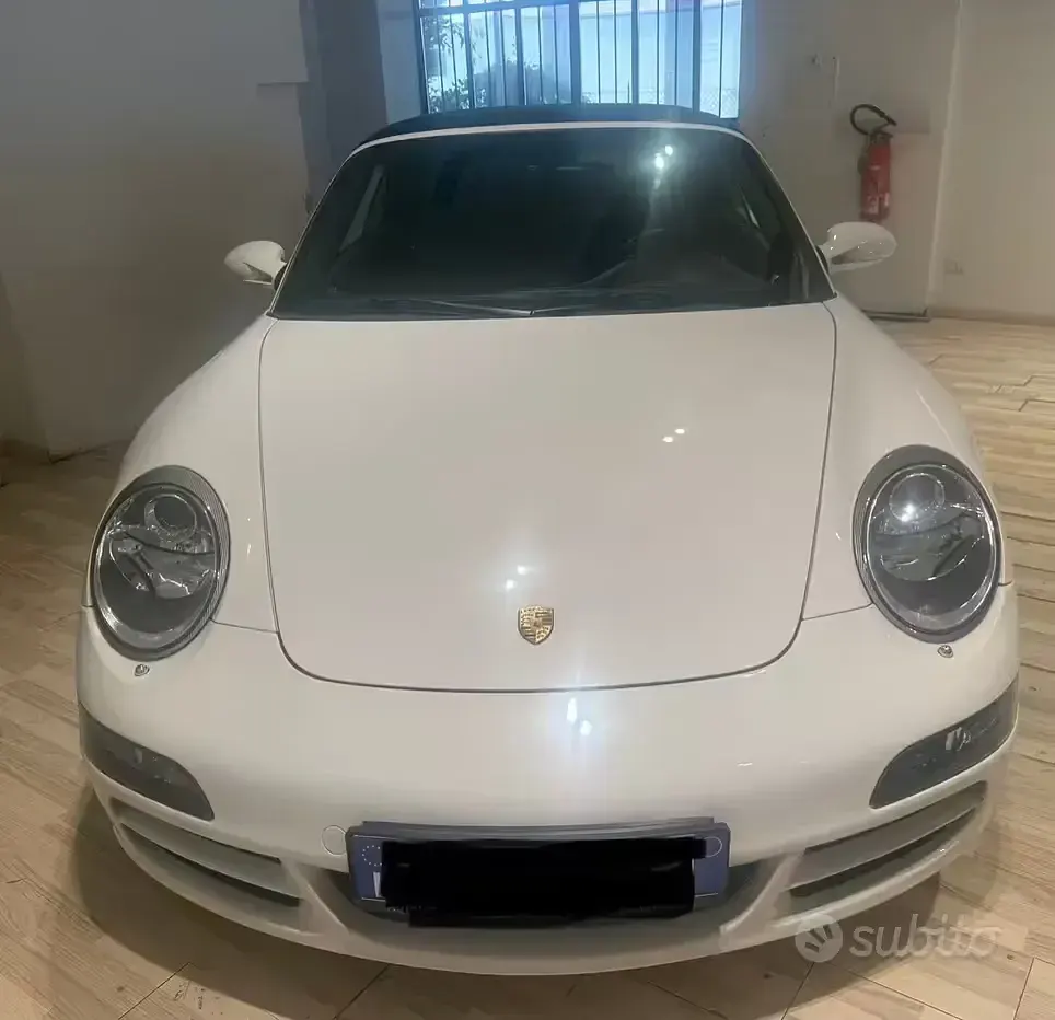 Usata Porsche 997 325 CV (239 kW) 2007 Bianco Cabrio