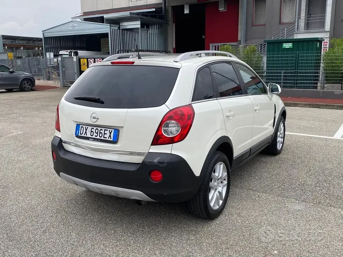 Usado Opel Antara Edition+ 127 CV (93 kW) 2009 Blanco SUV