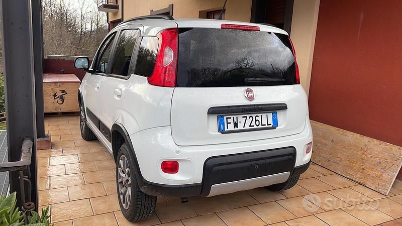 Usata Fiat Panda 4x4 85 CV (62 kW) 2019 Bianco Utilitaria