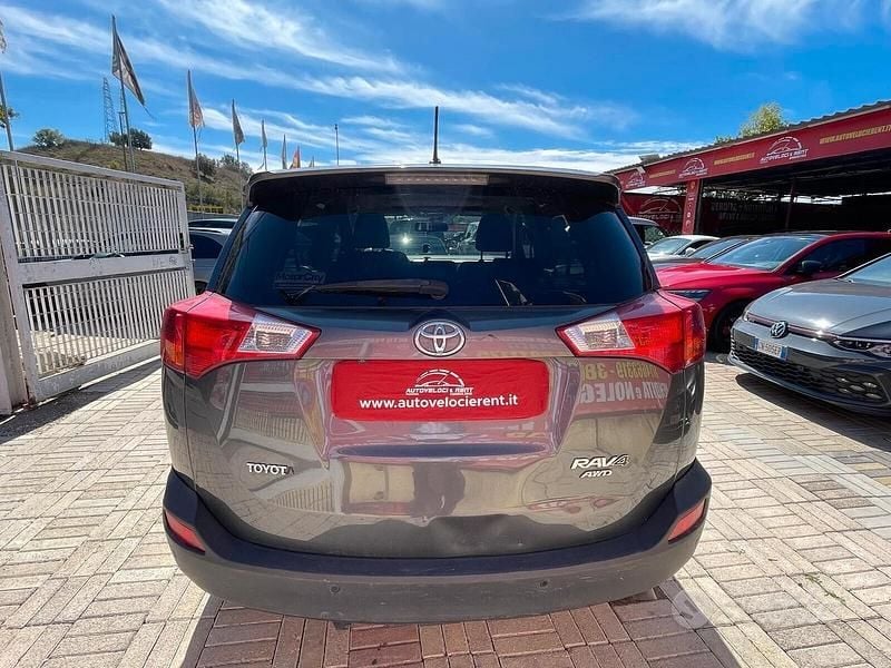 Usata Toyota RAV4 Active 150 CV (110 kW) 2014 Grigio SUV