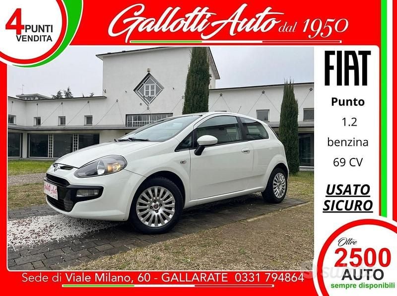 Usata Fiat Punto Dynamic 69 CV (50 kW) 2011 Bianco Utilitaria