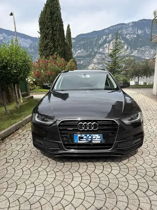 Usata Audi A4 S-Line 190 CV (139 kW) 2015 Grigio Station wagon