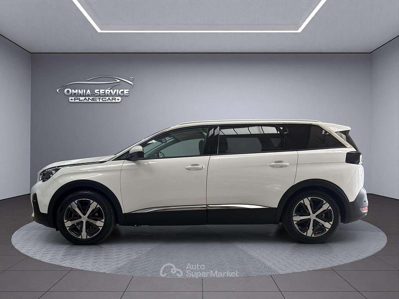 Usata Peugeot 5008 Allure 131 CV (96 kW) 2020 Bianco SUV