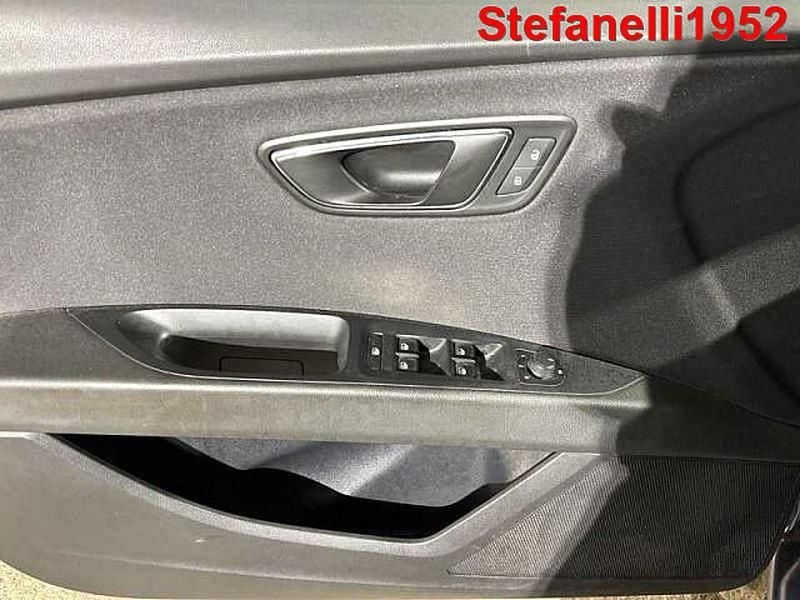 Usata Seat Leon Style 110 CV (80 kW) 2017 Grigio Berlina