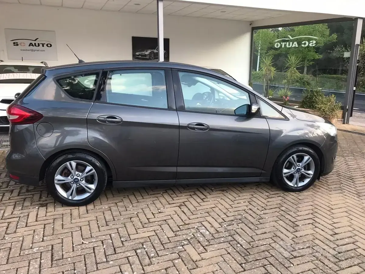 Usata Ford C-MAX Business Edition 95 CV (69 kW) 2017 Grigio Monovolume