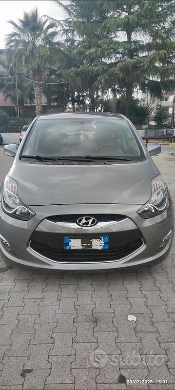 Usata Hyundai ix20 90 CV (66 kW) 2013 Grigio Utilitaria