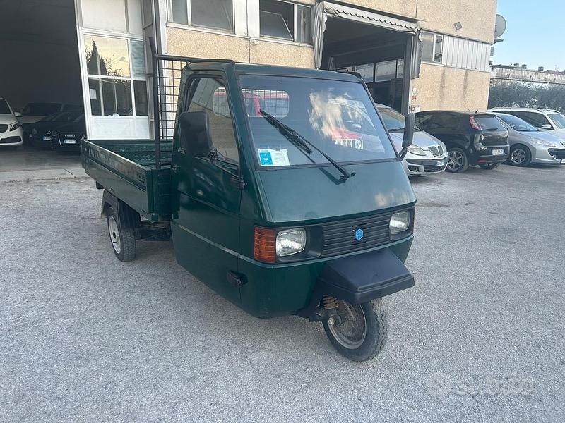 Usata Piaggio APE 12 CV (8 kW) 2012 Verde