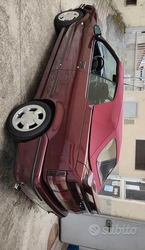 Usata Renault 19 135 CV (99 kW) 1992 Rosso Cabrio