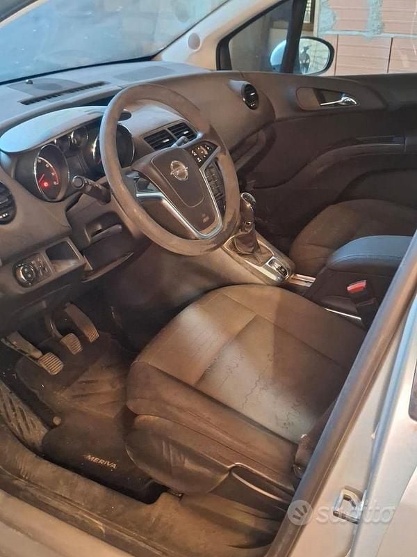 Usata Opel Meriva 2013 Grigio Monovolume
