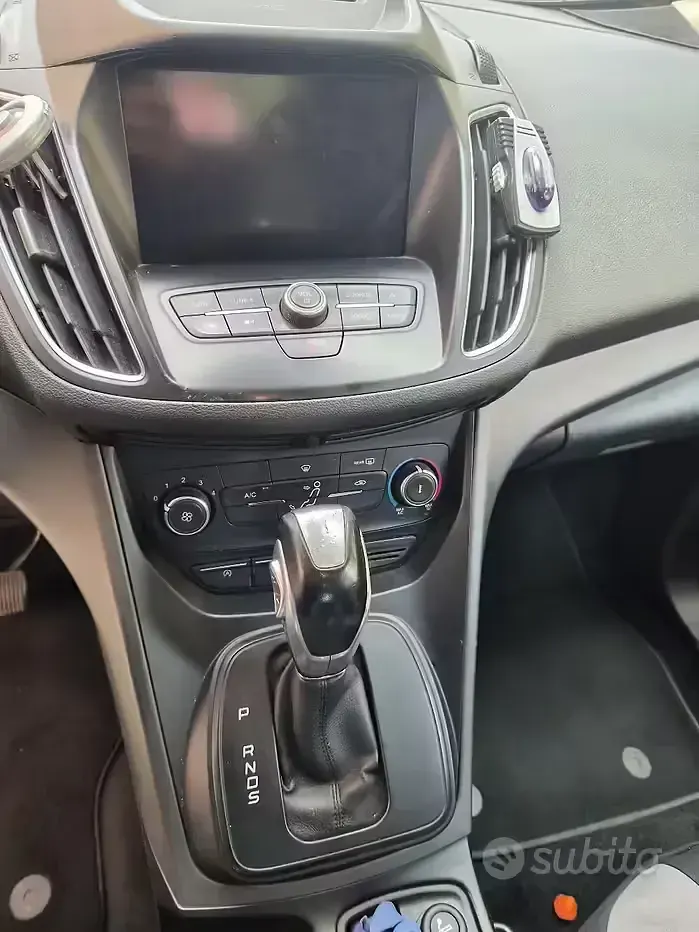 Usata Ford C-MAX 120 CV (88 kW) 2016 Grigio Monovolume