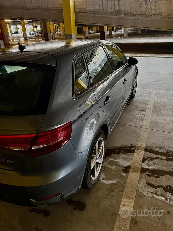 Usata Audi A3 110 CV (80 kW) 2019 Grigio Berlina