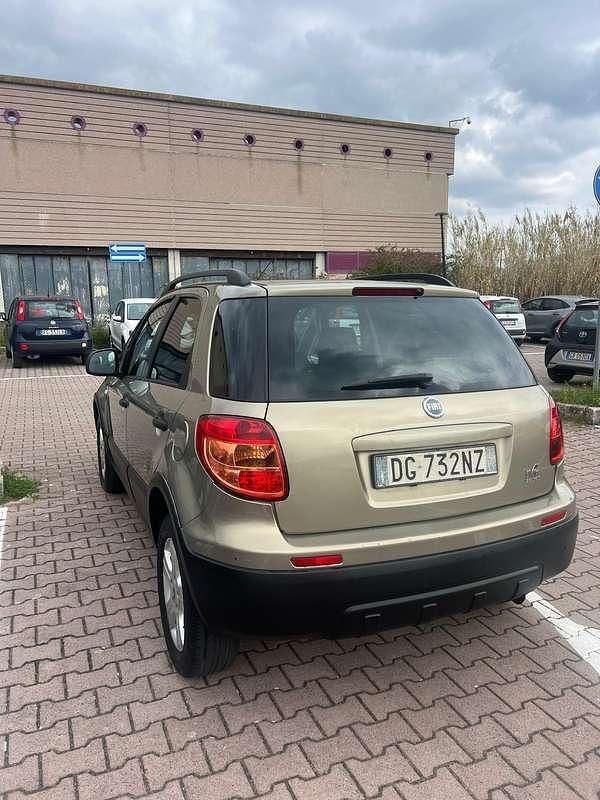 Usata Fiat Sedici Dynamic 120 CV (88 kW) 2009 SUV