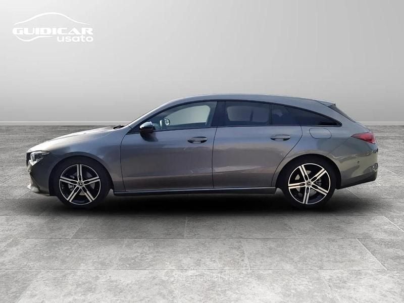 Usata Mercedes CLA180 116 CV (85 kW) 2023 Gray Berlina