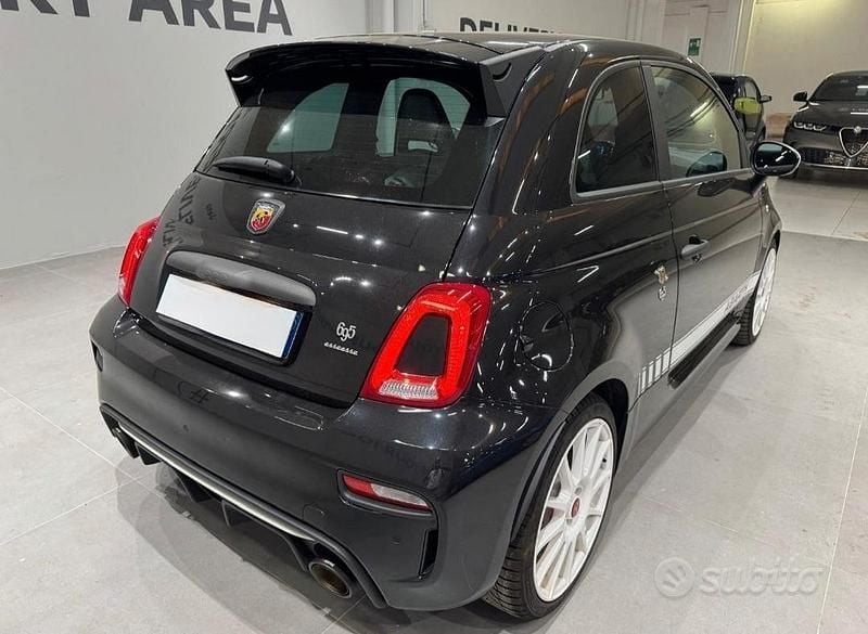 Usata Abarth 695 Esseesse 179 CV (131 kW) 2021 Utilitaria