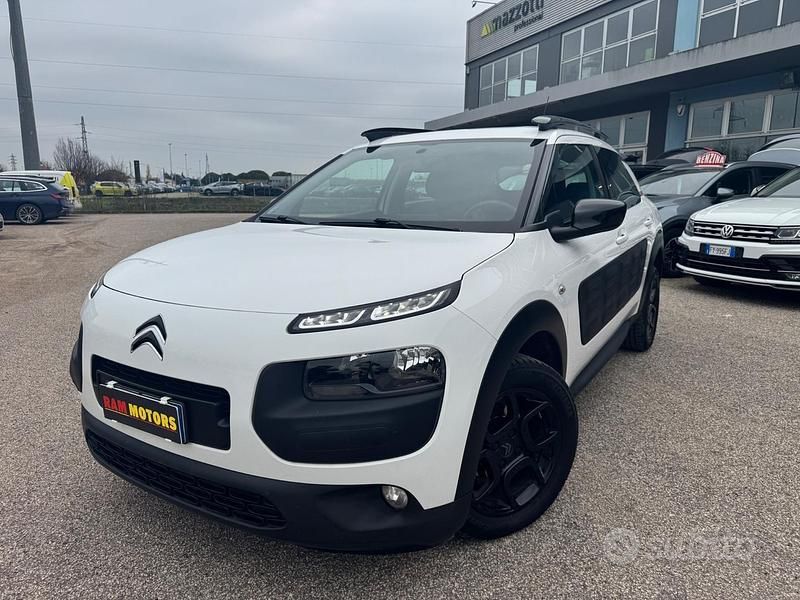 Usata Citroën C4 Feel 136 CV (100 kW) 2016 Bianco Berlina