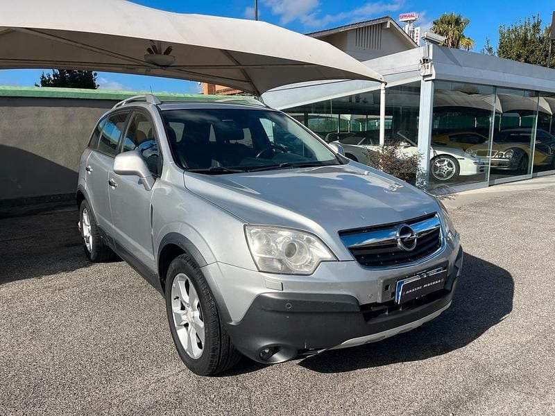 Argento Usata 2009 Opel Antara Cosmo SUV | 2900 € (Ottimo prezzo) - Immagine 1/4