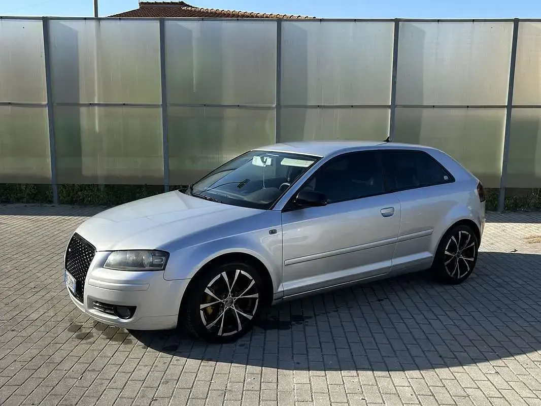 Usata Audi A3 Ambiente 140 CV (102 kW) 2006 Utilitaria