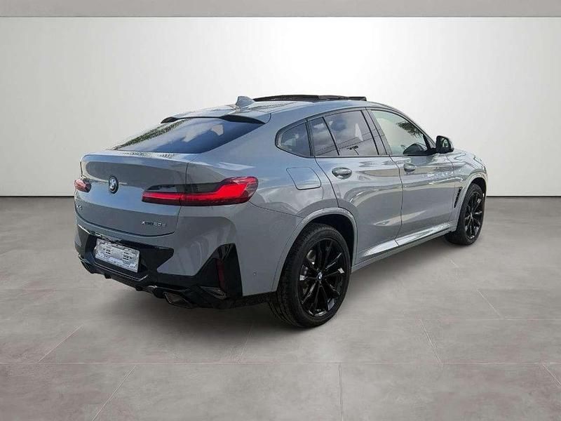 Nuova BMW X4 M Sport 190 CV (139 kW) 2026 Grigio scuro SUV
