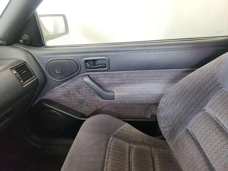 Usata Ford Escort Cabriolet 105 CV (77 kW) 1991 Cabrio