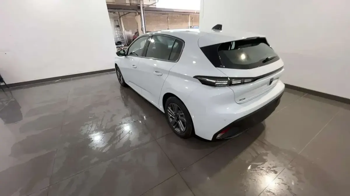 Usata Peugeot 308 Active 131 CV (96 kW) 2023 Bianco Berlina