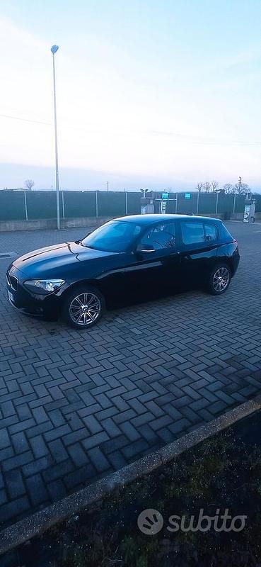 Usata BMW 118 Comfort Edition 143 CV (105 kW) 2014 Nero Utilitaria